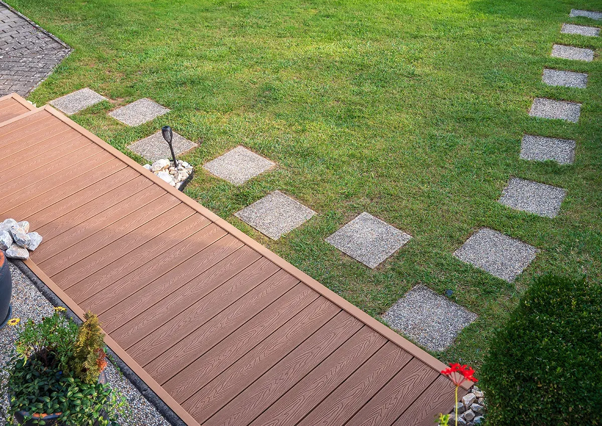 Pavimenti in legno per esterni e wpc decking